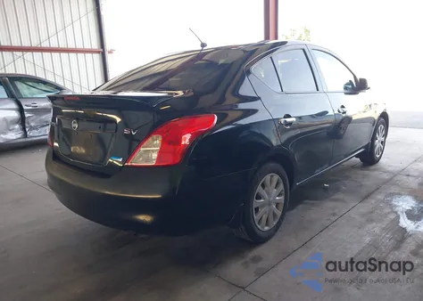 2014 Nissan Versa 1.6 S/1.6 S+/1.6 Sl/1.6 Sv z USA, uszkodzony, nr VIN 3N1CN7AP3EK464101